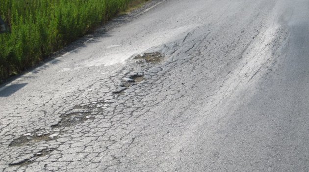 Büyükşehir'e Asfalt Tepkisi