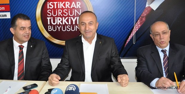 ÇAVUŞOĞLU 2B VE ALMANYA' DA ÖLEN TÜRKLER HAKKINDA KONUŞTU