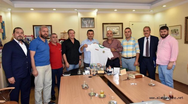 Çavuşoğlu'ndan Yücel'e teşekkür