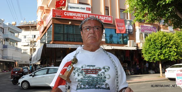 CHP'DE ZİNCİRLİ EYLEM