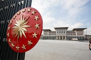 Cumhurbaşkanlığı Sarayı'na dünya ikincisi imam