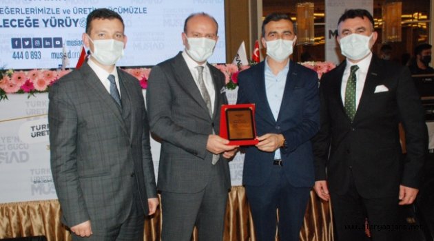 Durusoy’a plaketli teşekkür