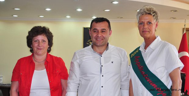 ELMA KRALİÇESİNDEN ZİYARET…