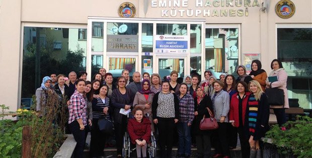 EMİNE HACIKURA KÜTÜPHANESİ’NDE SON BİLGİSAYAR KURSU