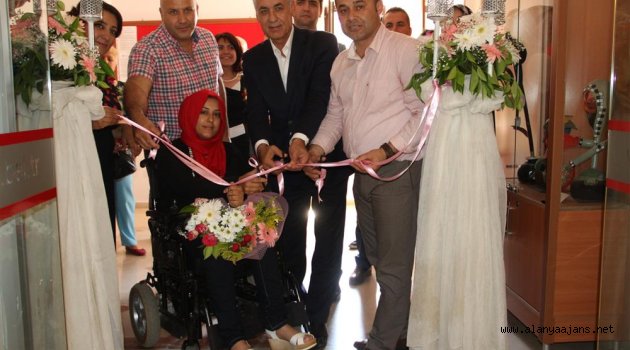 Engelsiz El Sanatları Sergisi Açıldı