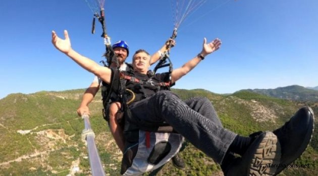 Eski bakan Alanya’da uçtu