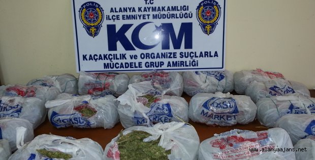 ESRAR TACİRLERİ POLİSE ENSELENDİ