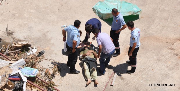 FAYANS USTASI 6 METREDEN DÜŞTÜ