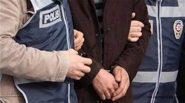 FETÖ'ye 13 tutuklama