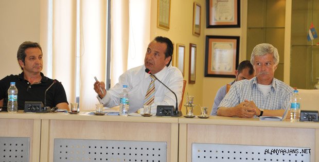 GARSONUN REZALET ŞOVU MECLİS GÜNDEMİNDE