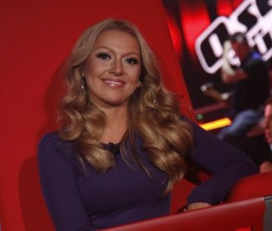 Hadise Müjdeyi Verdi