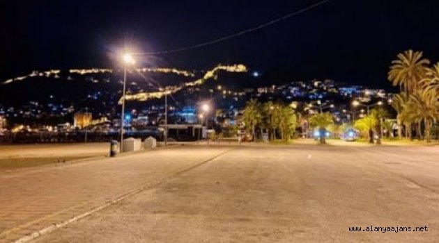 Hafta sonu sokağa çıkma kısıtlaması başladı