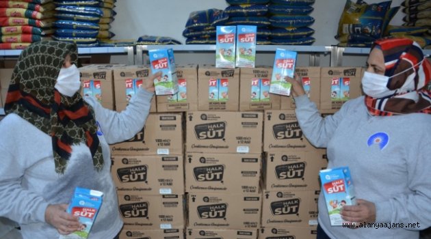 Halk Sütpaketleri çocuklarla buluşuyor