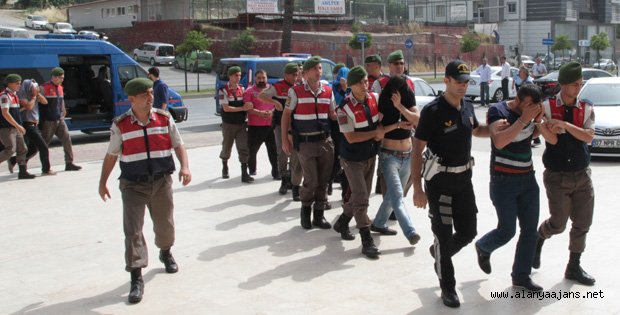 HAMİLE KADIN FUHUŞ OPERASYONUNDA YAKALANDI