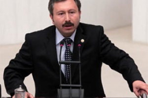 İdris Bal kimi koltuğundan etmeye çalıştı ?