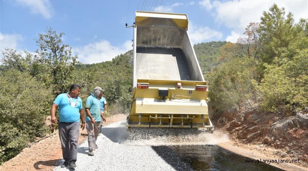 İmamlı Mahallesi asfalta kavuştu