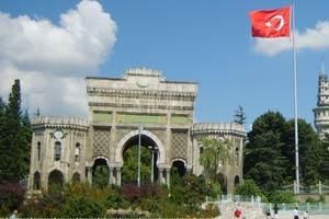 İstanbul Üniversitesi rektörü istifa etti