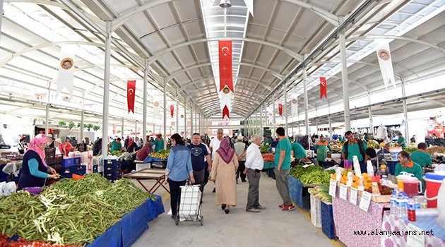 Kapalı Salı Pazarı hizmete açıldı
