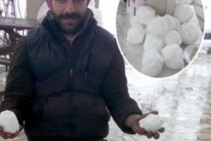 Kar topunu parayla sattı