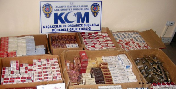 KARGODAN KAÇAK SİGARA ÇIKTI