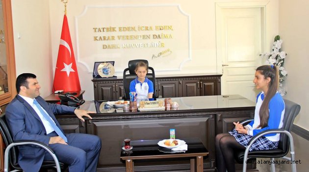 Kaymakam Tanrıseven koltuğu Yıldırım’a devretti