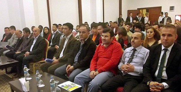KAYMAKAM TANRISEVEN MİSAFİR ÖĞRENCİLERE HİTAP ETTİ