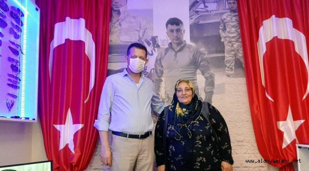 Kaymakam Ürkmezer'den şehit ailelerine ziyaret