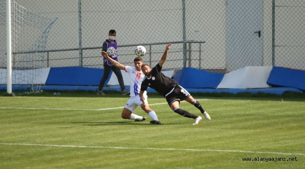 Kestelspor evinde galibiyeti kaçırdı