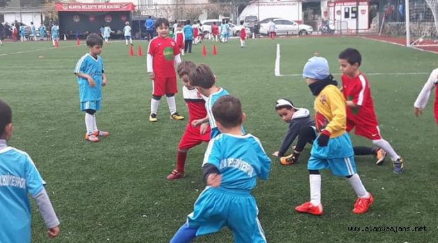 Kış Futbol Okulu'na büyük ilgi