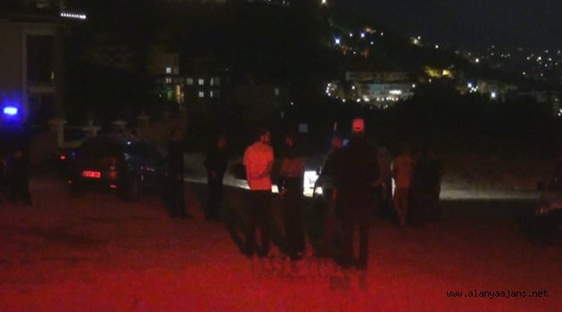 Köpek kavgası mahalleliyi sokağa döktü