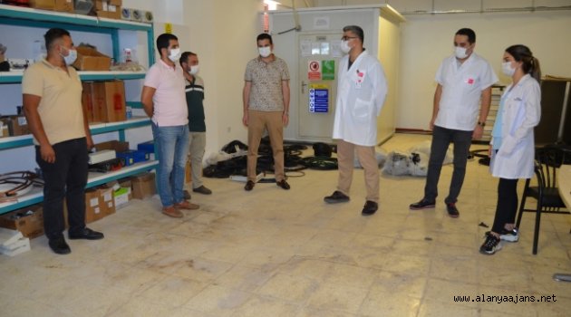 Lakadamyalı teknik personelle bir araya geldi