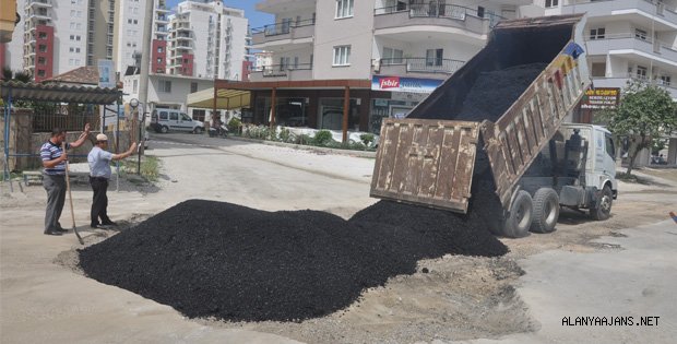 MAHMUTLAR'DA ASFALT ATAĞI