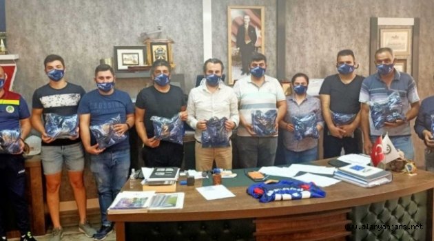 Mahmutlarspor Ahmet bebek için tek yürek oldu