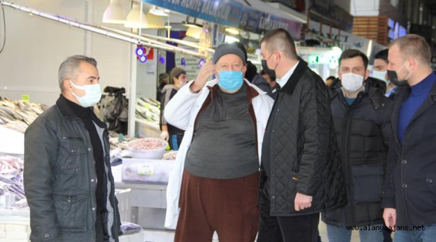 MHP Alanya esnafın sorunlarını dinledi
