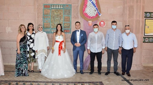 MHP bu nikahta buluştu! Başkan Yücel’de şahitlik yaptı