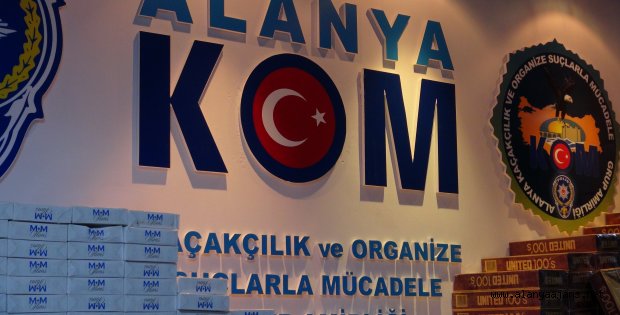 Motosiklette kaçak sigara ele geçirildi