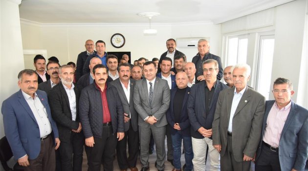Muhtar Başkan Yücel'i Ziyaret Etti