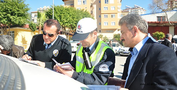 ÖĞRENCİ SERVİSLERİ DENETİMDEN GEÇTİ
