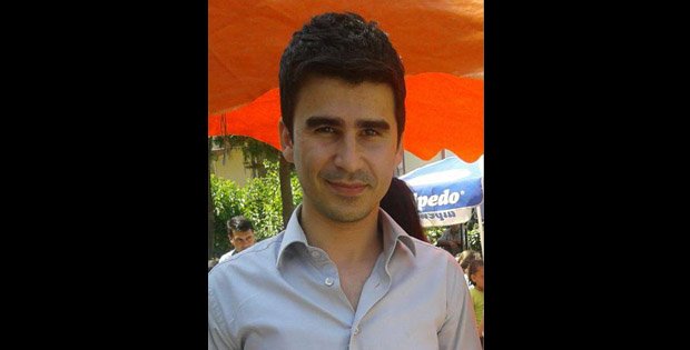 ÖĞRETMEN KAZADA HAYATINI KAYBETTİ