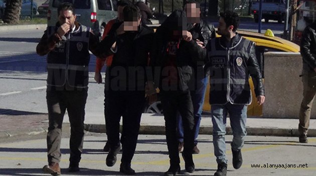 Otomobilde Kokain Ele Geçirildi