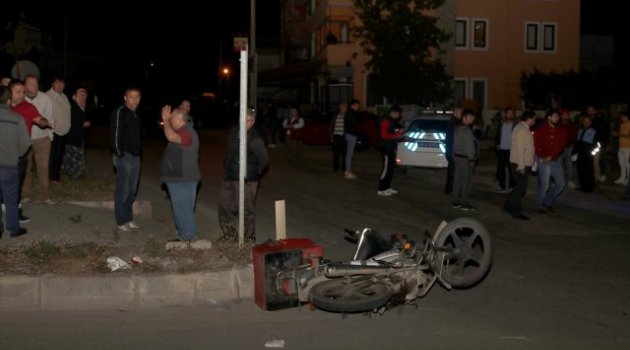 Otomobille Çarpışan Motosikletin Sürücüsü Öldü