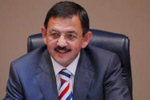 Özhaseki'de istifasını verdi