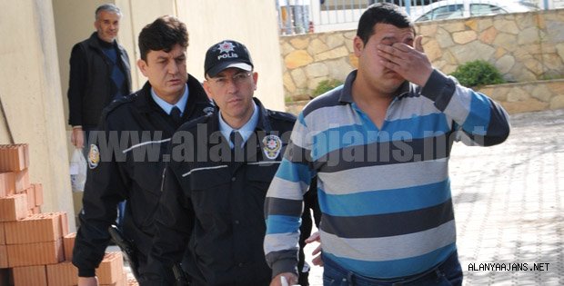 PAZARDAN ÇALDI MANAVA SATTI