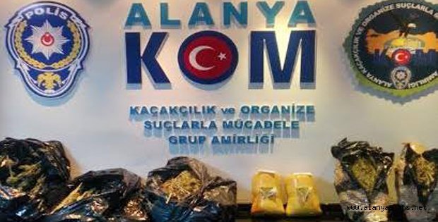 POLİS 12 KİLO ESRAR ELE GEÇİRDİ