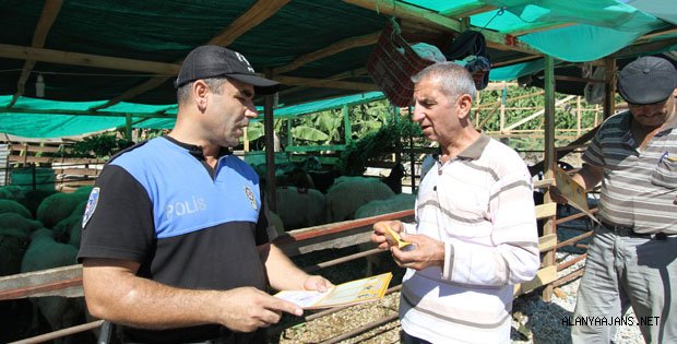 POLİS KURBAN SATICILARINI UYARDI