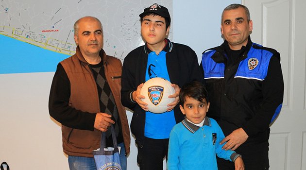Polis motivasyon için çalıştı