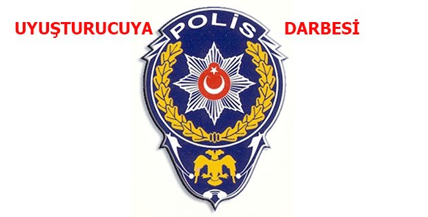 POLİS PARKLARDA ESRAR SATICISI PEŞİNDE