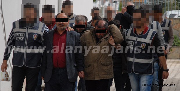 POLİS UYUŞTURUCU SEVKİYATINA ‘ÇEKİÇ’ VURDU