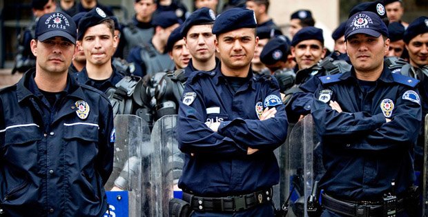 POLİSLERE FAZLA MESAİ ÜCRETİ ÖDENECEK