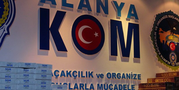 POLİSTEN KAÇAK SİGARAYA GEÇİT YOK